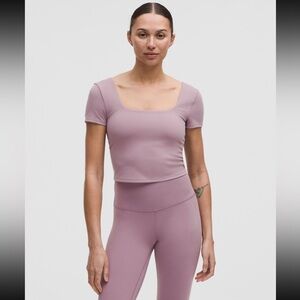 Lululemon Athletica Wunder Under SmoothCover Square-Neck T shirt size 8